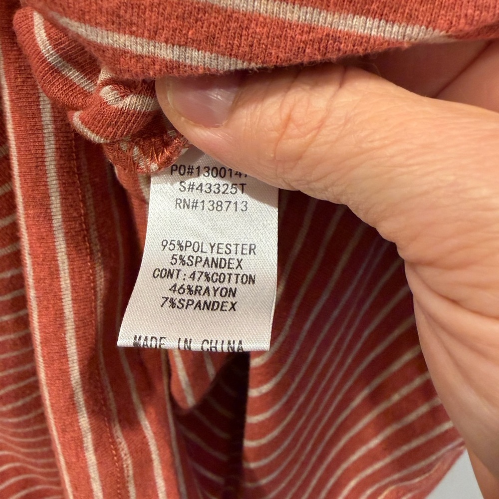 Doe‎ & Rae Rust-Striped Hooded Henley - Picture 5 of 6